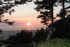 Others Tyee Lodge Oceanfront B&B