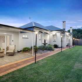 Primary image 1 ネルズ プレイス, トゥーウーンバ空港 (TWB) ホテル