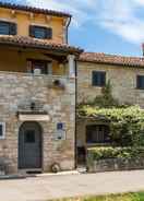 Imej utama Especially charm stone house with a pool