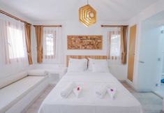 Others 6 White Orange