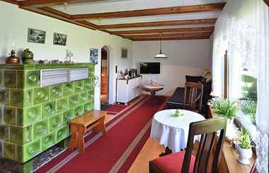Lainnya 2 Attractive Holiday Home in Langewiesen With Garden