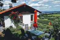 Lainnya Attractive Holiday Home in Langewiesen With Garden