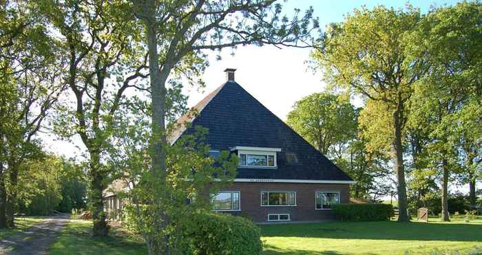 Others Rural Holiday Home in the Frisian Workum With a Lovely Sunny Terrace