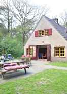 Imej utama Cozy Holiday Home near Forest in Zuidwolde