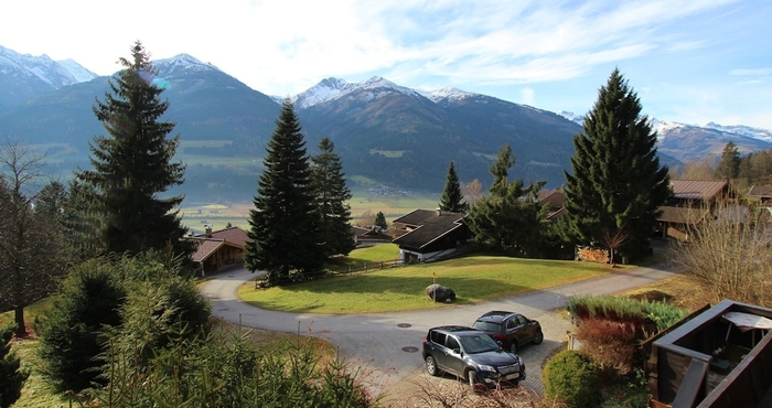 Others Cozy Chalet Near ski Area