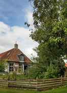 Imej utama Fairytale Cottage in Nes Friesland With Garden and Terrace