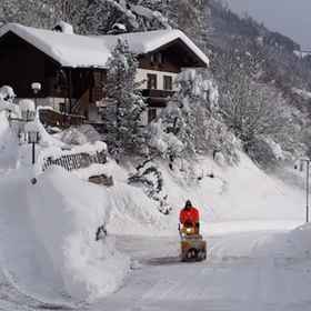 Primary image 1 Apartment in Stuhlfelden Near Ski Lift, Bruck an der Großglocknerstraße Apartments