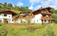 Others 5 Luxurious Holiday Home in Saalbach-hinterglemm With Barbecue