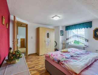 Others 2 Cozy Apartment in Lichtenhain With Garden