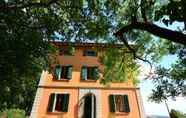 Others 3 Peaceful Holiday Home With Pool in Montefiridolfi Italy