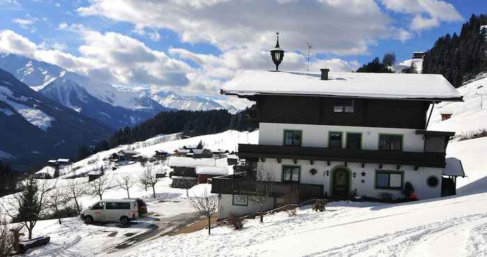 Others Cozy Apartment in Mühlbach with Garden near Ski Slopes