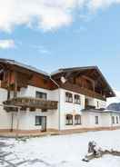 Imej utama Apartment in Leutasch, Tyrol With Meadow