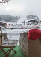 Balkoni Unique Chalet in the Center of Elmau, Near Ski Lift