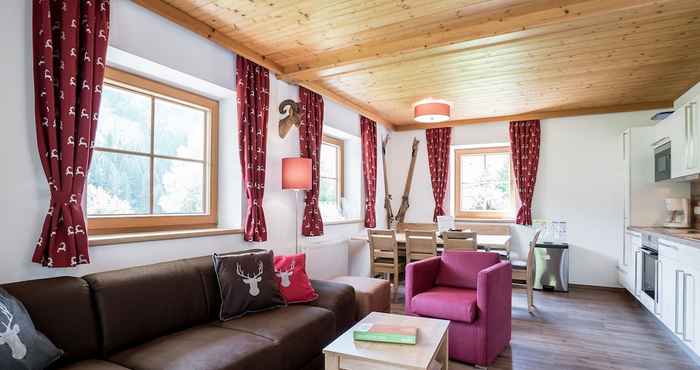 Lainnya Luxurious Apartment in Saalbach-hinterglemm With Terrace