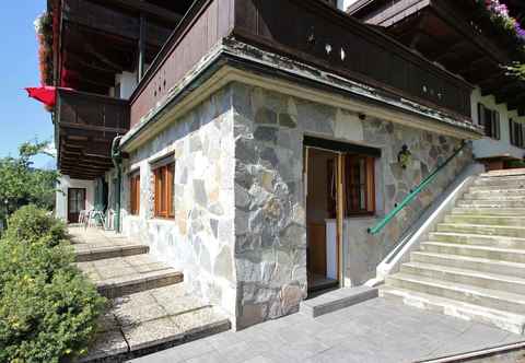 Lainnya Modern Holiday Home in Maria Alm Near Ski Area