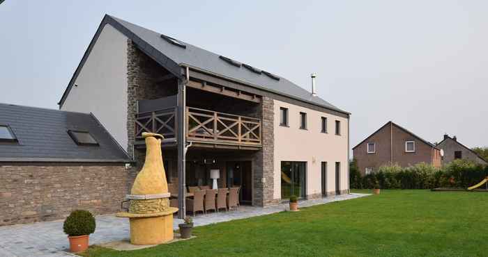 Lainnya Grandeur Villa with Sauna & Hot Tub in Durbuy