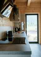 Dapur peribadi Beautiful Wooden Chalet in Rattendorf With Garden