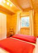 Bilik Gorgeous Apartment in Brixen im Thale With Turkish Steambath