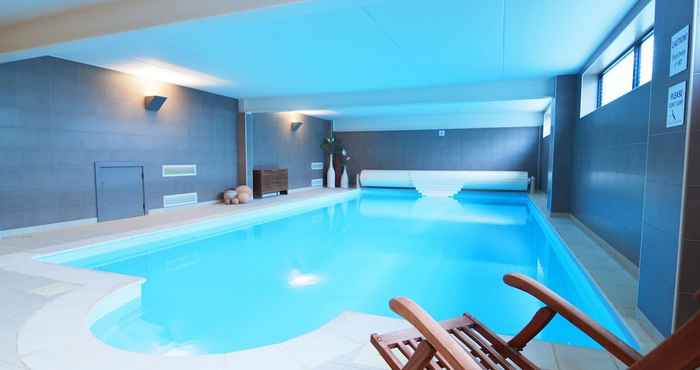 อื่นๆ Luxurious Holiday Home in Profondeville Ardennes With Sauna