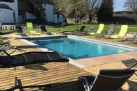 Lain-lain Spacious Holiday Home La Roche-en-ardenne With Pool