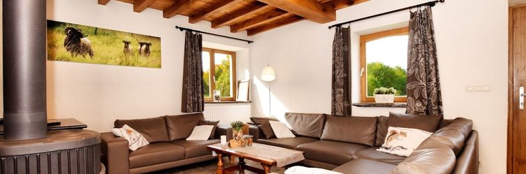 Others Forest-edge Stay, Burtonville