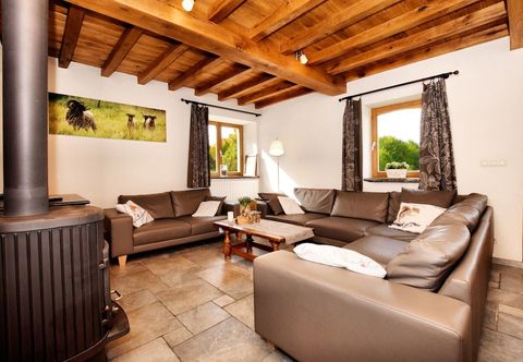 Others Forest-edge Stay, Burtonville