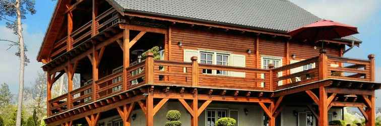 Others Affluent Chalet in Septon with Whirlpool, Sauna, Hot Tub