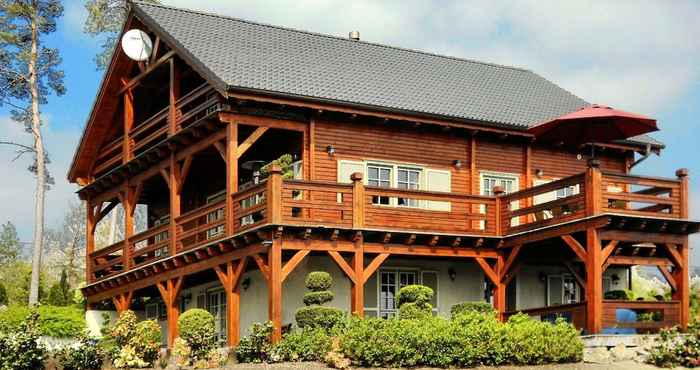 Others Affluent Chalet in Septon with Whirlpool, Sauna, Hot Tub
