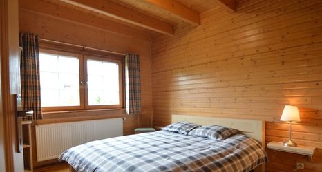 Others 2 Affluent Chalet in Septon with Whirlpool, Sauna, Hot Tub