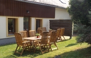 Others 4 Spacious Holiday Home in Lampertice With Swimming Pool