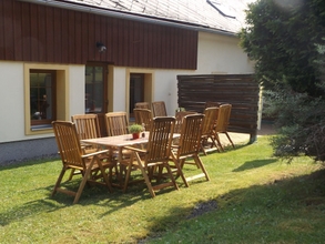 Others 4 Spacious Holiday Home in Lampertice With Swimming Pool