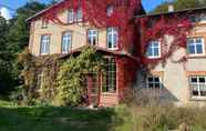 Others 4 Spacious Apartment in Lalendorf With Barbecue