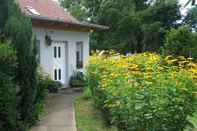 Lain-lain Spacious Holiday Home in Sommerfeld near Lake