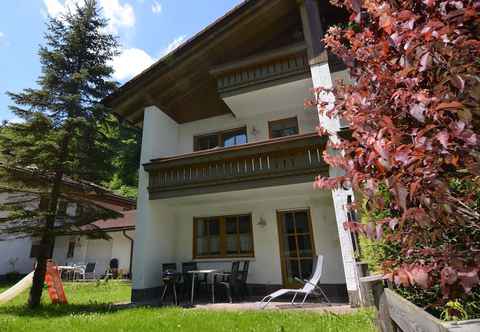 Others Charming Apartment in Schonau am Konigsee With Barbecue