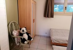 Others 4 Chalet in Wibrin With Private Fish Pond