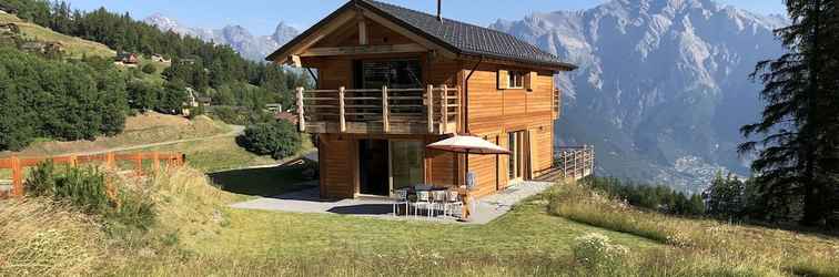 Others Top Chalet With Unobstructed Views in the Middle of the ski Resort of La Tzoumaz