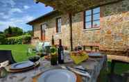 Others 3 Tuscan-style Apartment in Lucignano With Shared Pool