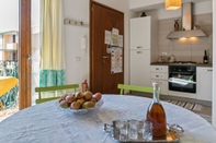 Lainnya Modern Holiday Home in Bosa Sardinia Near Sea