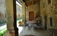 Others 5 Organic Farmhouse Complex With Swimming Pool and Splendid Views