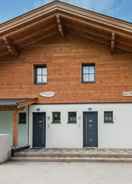 Imej utama Luxury Holiday Home in Niedernsill / Salzburgerland Near Various ski Areas