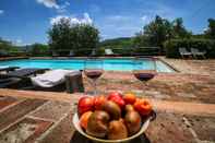 Others Lush Farmhouse in Umbertide With Pool, Garden & BBQ