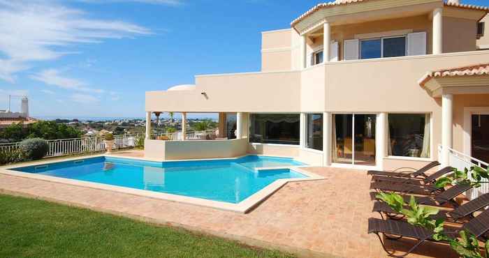 Others Lavish Villa in Albufeira With Private Swimming Pool