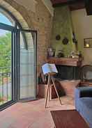 Imej utama Large Holiday Home in Cagli With Pool and Fenced Garden