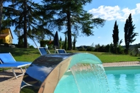 Lainnya Farmhouse in Vinci With Swimming Pool, Terrace, Garden, BBQ