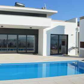 Primary image1納扎雷海灘衝浪度假屋,圣马蒂纽杜波尔图海滩飯店