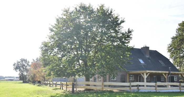 Others Beautiful Holiday Farm in Holten With hot tub and Sauna