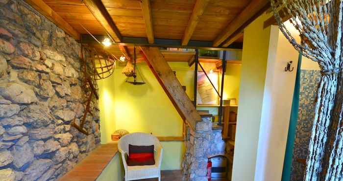 Lain-lain Holiday Home with Views and Fireplace in Bagni di Lucca near Lake