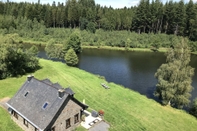 Lain-lain House in the Countryside on a Large Estate With Private Lake