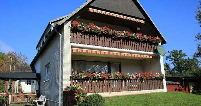 Lain-lain Cozy Apartment near Forest in Hullersen