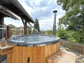 Lainnya Comfortable and Cosy Holiday Home With hot Tub, Sauna, Terrace and Garden